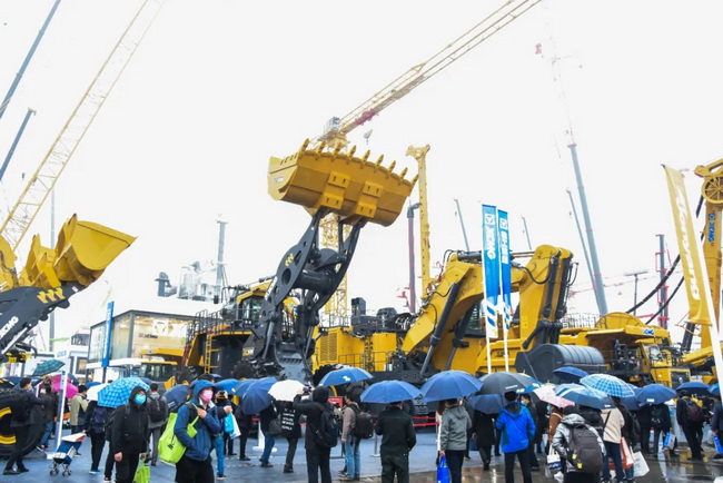 MK网装载机成功跻身“全球超大吨位装载机领导者”俱乐部