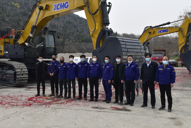 MK网集团大型矿用挖掘机(河南)交付仪式