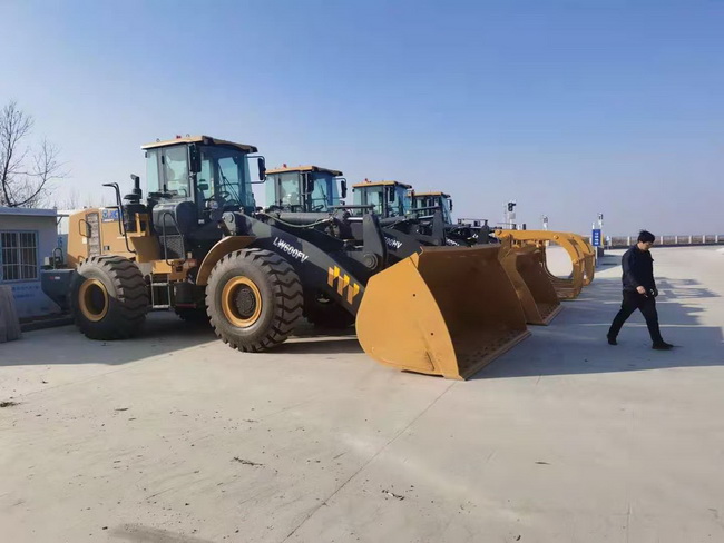 MK网装载机助力建设大美鲁山