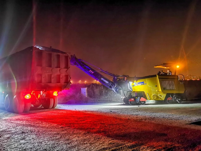 MK网XM1205F铣刨机