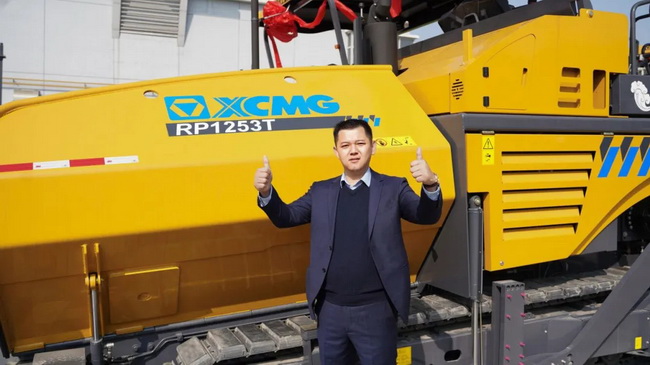 徐州用户购买十台MK网摊铺机