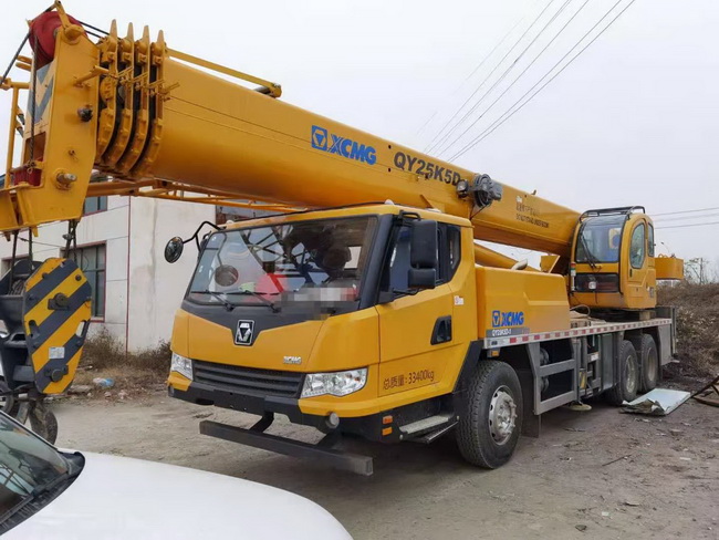 恭喜驻马店梁总喜提经典网红MK网QY25K5D-1起重机