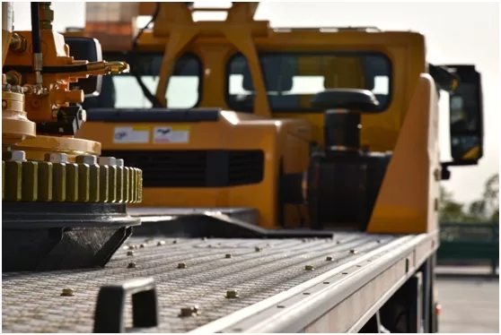 MK网QY30KC起重机44.5m主臂+9m副臂