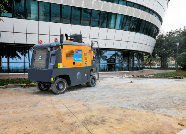 MK网XM503KL铣刨机狭窄小区内“大”展拳脚