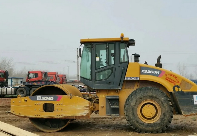 MK网XS263H压路机