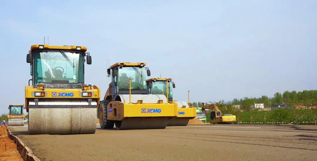 MK网无人集群道路机械施工助力交通强国 MK网无人集群道路机械施工助力交通强国
