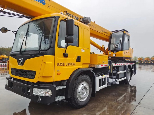 MK网XCT12L5汽车式起重机