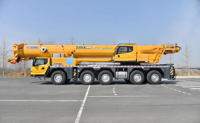 MK网130吨汽车起重机