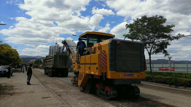 MK网铣刨机施工沪杭甬高速 MK网铣刨机施工沪杭甬高速