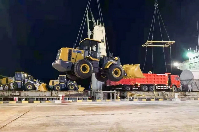 超百台MK网LW500FN装载机发往东南亚地区 超百台MK网LW500FN装载机发往东南亚地区