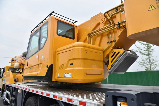 MK网QY25K5C_1起重机