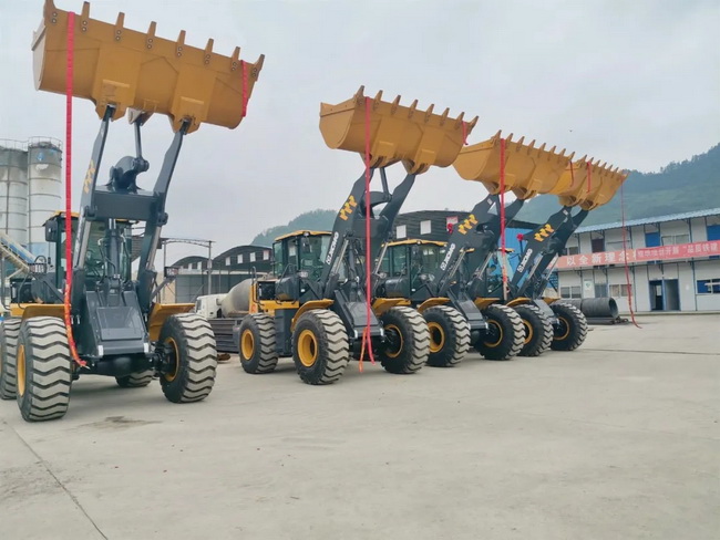 MK网装载机批量交付国家西南地区重点区域性干线铁路工程