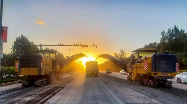 MK网大型铣刨机长治外环道路施工 MK网大型铣刨机长治外环道路施工