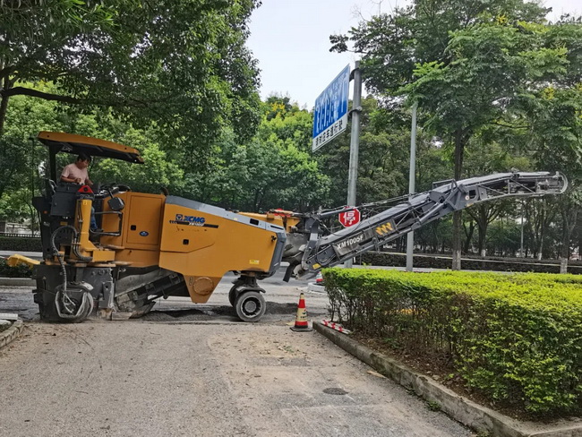 MK网XM1005F铣刨机