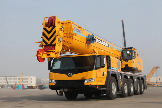 MK网XCA220起重机