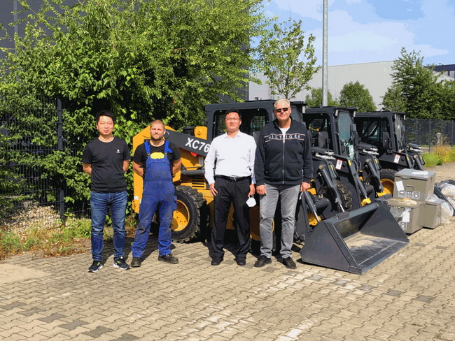 MK网滑移装载机批量征战欧洲