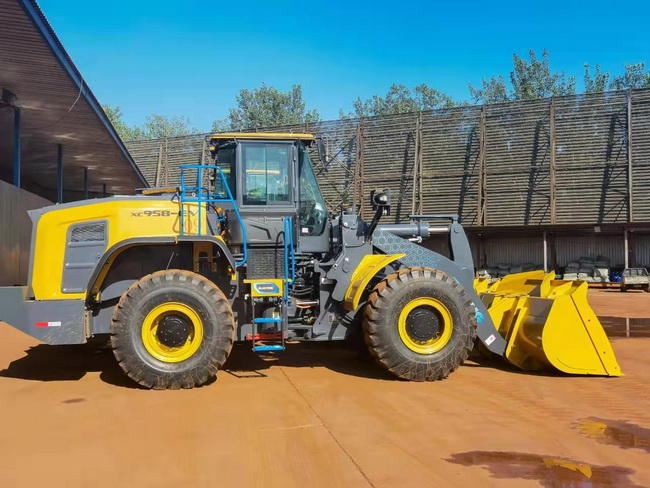 MK网XC958-EV纯电动装载机