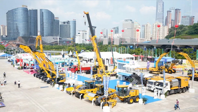 MK网道路机械参展第十八届中国——东盟博览会