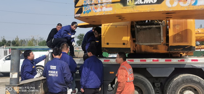 MK网起重机河南路友维修服务人员