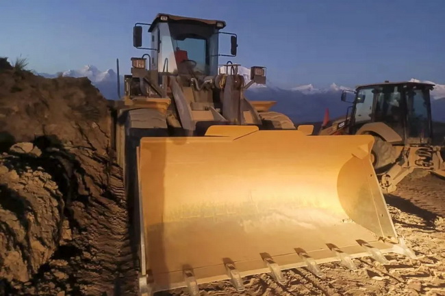 MK网LW500FN装载机