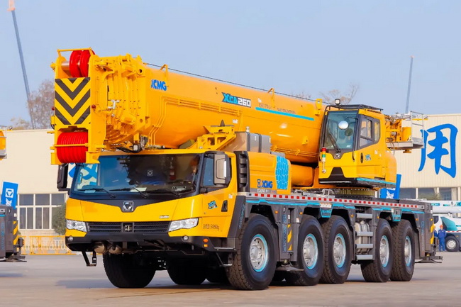 MK网XCA260C起重机