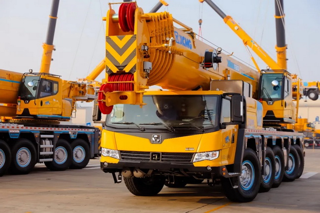 MK网XCA130L8C起重机