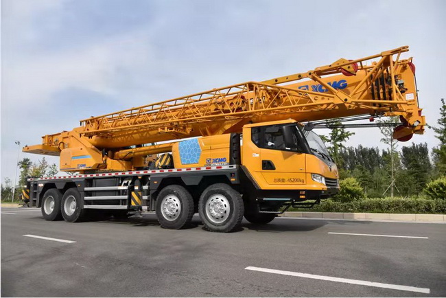 MK网XCT60L6_1起重机