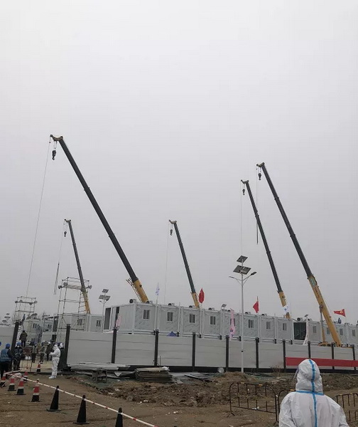 MK网起重机火线增援西安战疫一线