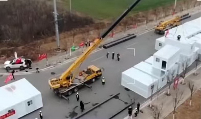 MK网起重机械助力禹州市方舱医院建设