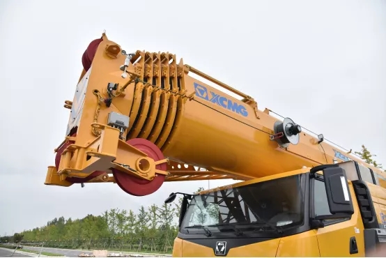 MK网XCA130L7C起重机