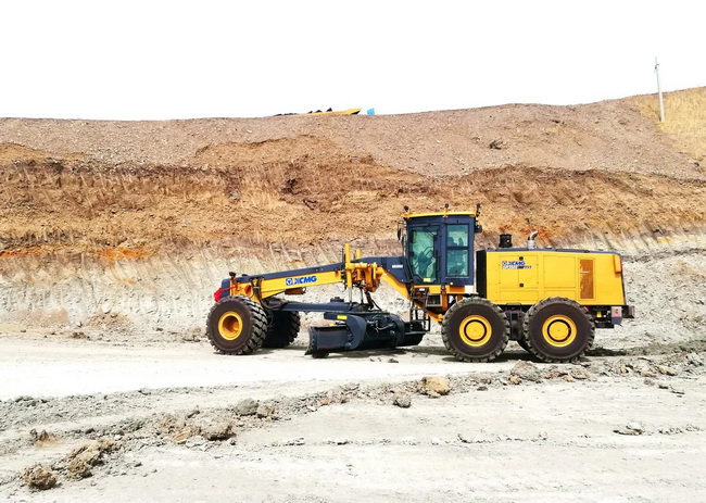 MK网矿用平地机GR3505内蒙古矿区道路平整