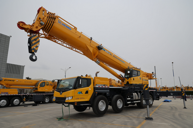 MK网QY80K6C起重机