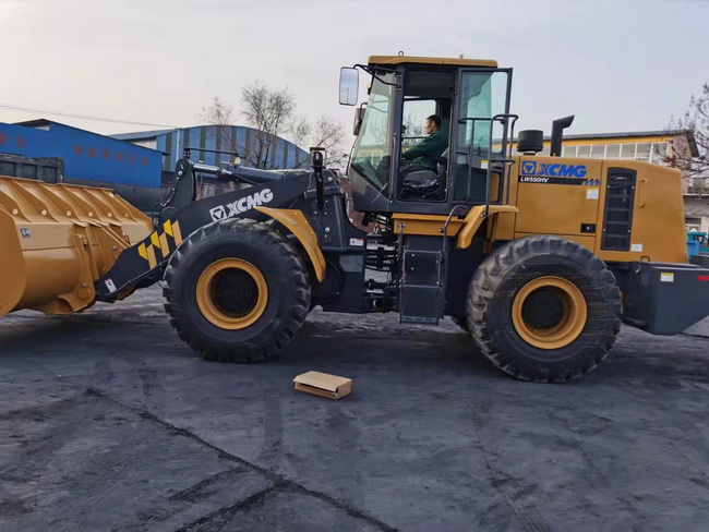 MK网LW550HV装车神器成功交付南阳某商混站