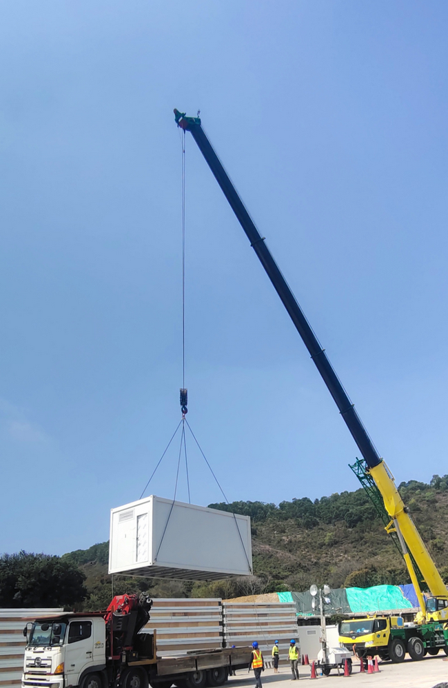 MK网特殊涂装XCT90支援香港抗疫