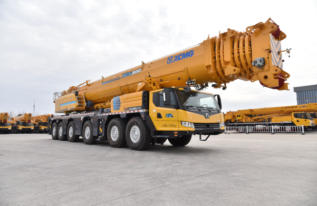 MK网XCA300L8起重机