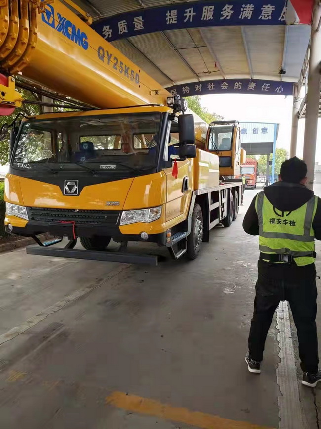 舞钢神州重工喜提MK网QY25K5D－2起重机