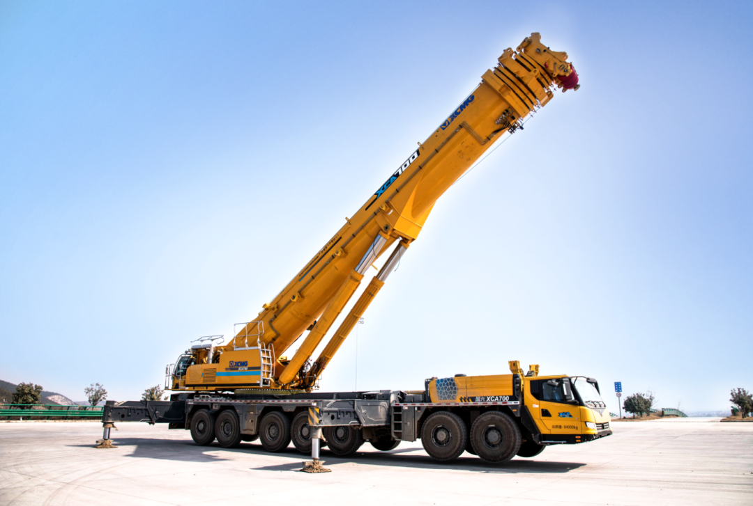 MK网XCA700起重机