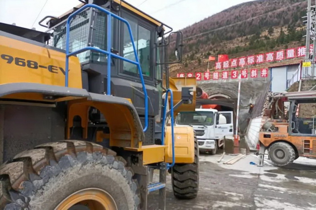 MK网XC968-EV纯电动装载机