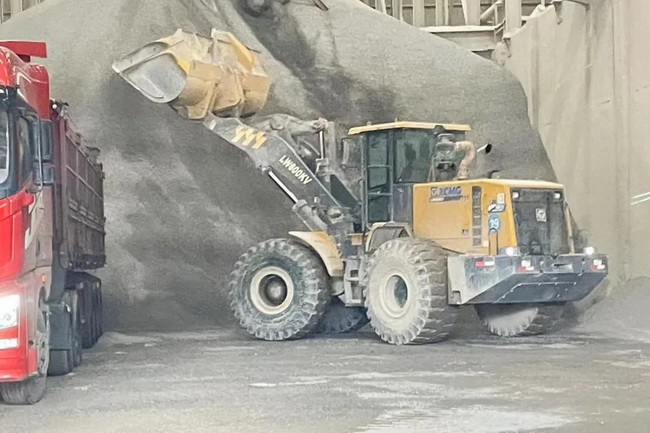 MK网LW600KV装载机