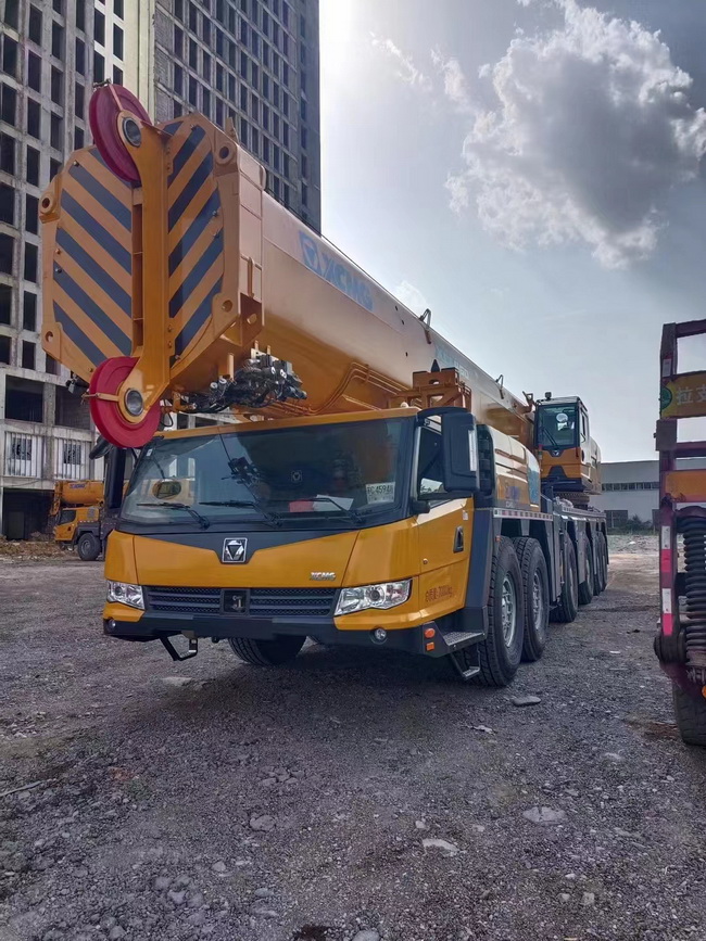 MK网QY95K7C起重机国六款交付驻马店李总