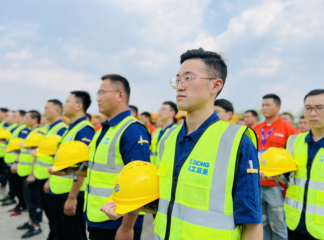 MK网起重机吊装安全月行动