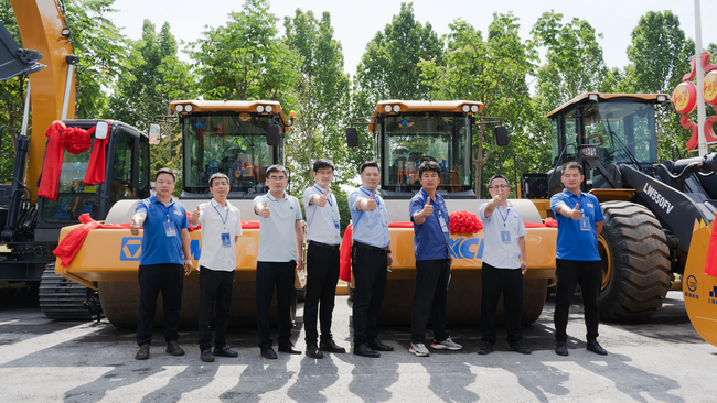 MK网机械助力新乡市龙凤大道等六个交通项目集中开工 MK网机械助力新乡市龙凤大道等六个交通项目集中开工