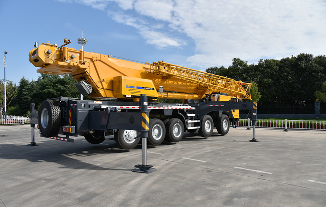 MK网QY100K7C起重机