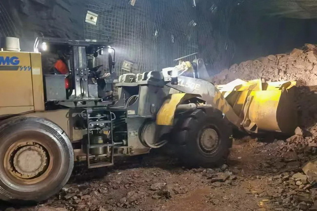 MK网ZL50E井下装载机