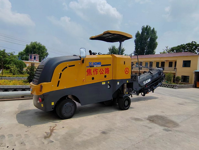 MK网1米铣刨机助力河南焦作公路事业发展