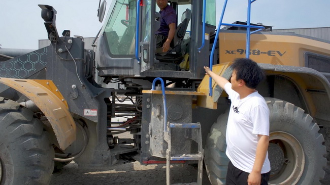 MK网XC968-EV装载机