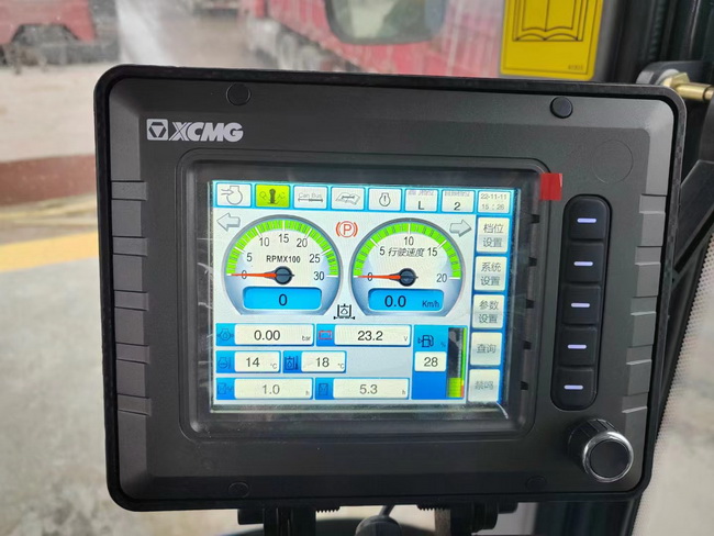 MK网XS365大吨位压路机