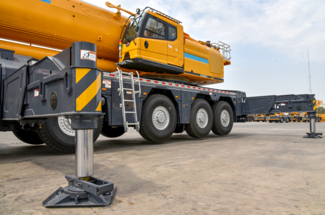 MK网XCA400L8起重机 MK网XCA400L8起重机