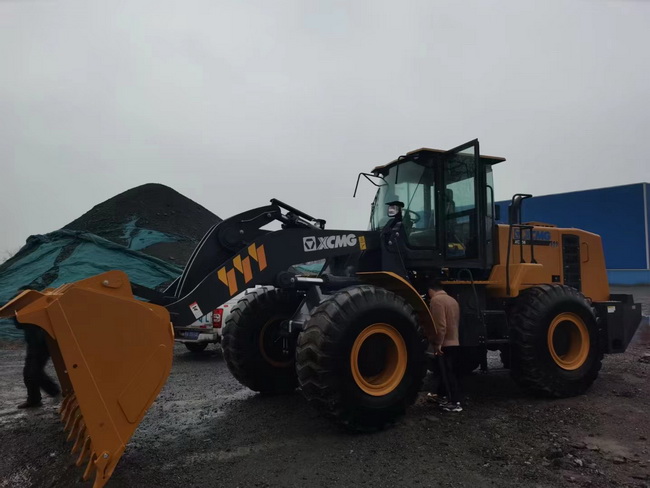 MK网XC956国四装载机