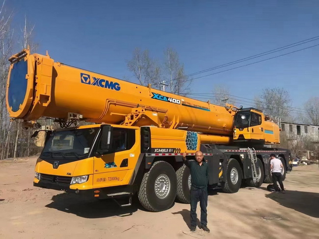 MK网XCA400L8起重机